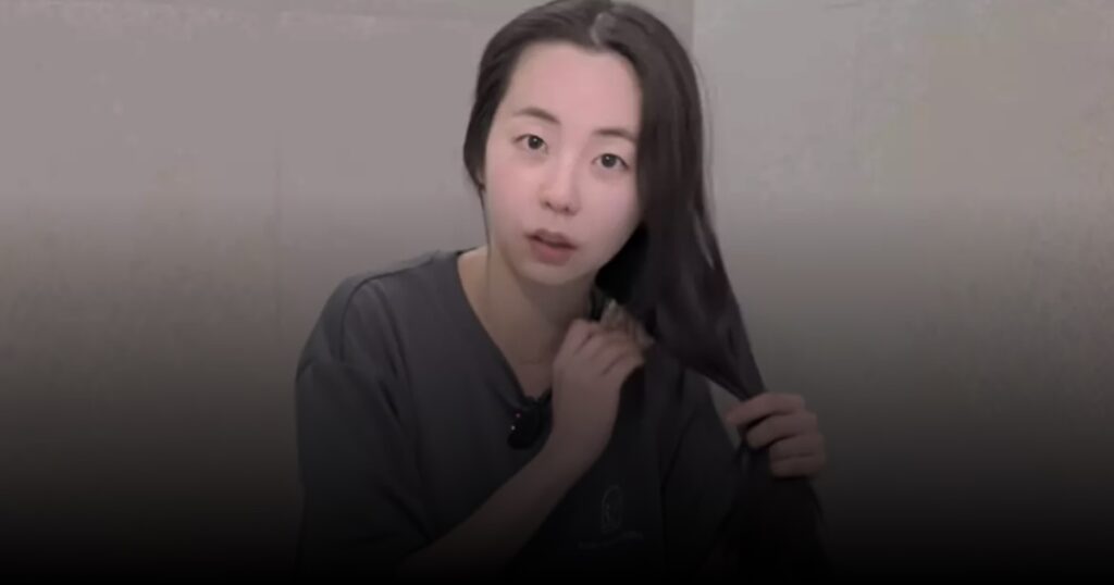 안소희 남대문 목욕바구니, 형광 연두색 목욕바구니 정체